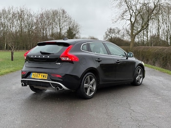 Used Volvo V40 2017 for sale - 77175463: Photo