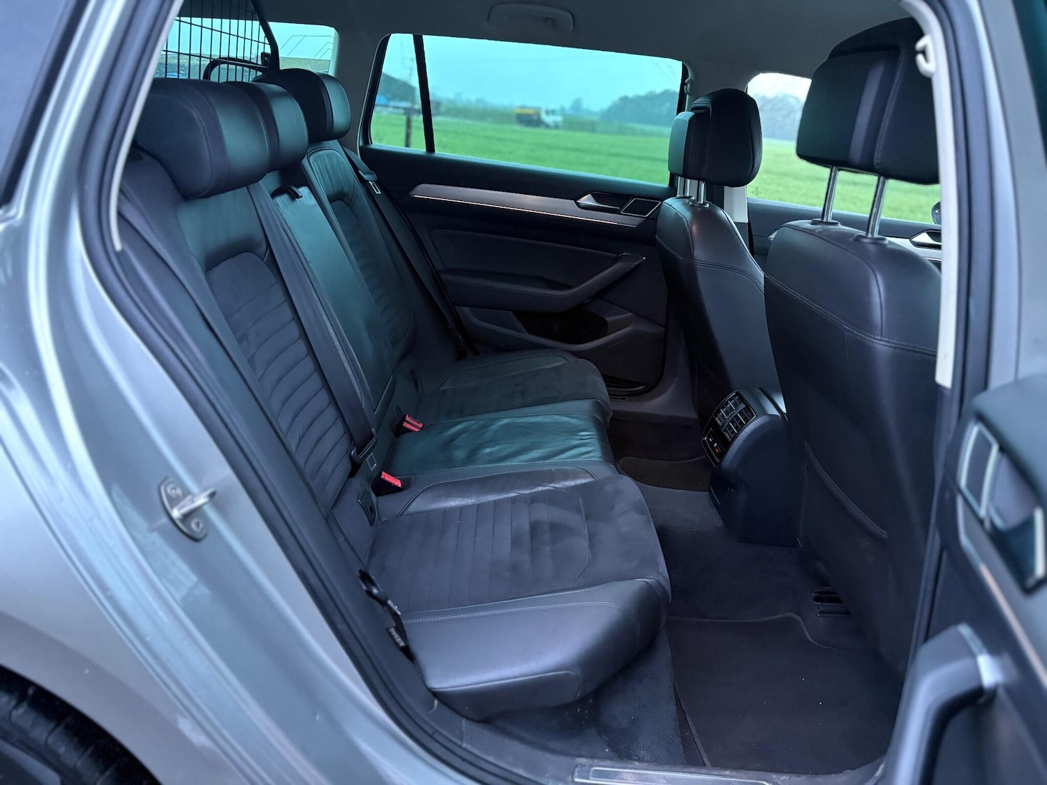 Used Volkswagen Passat 2015 for sale - 77305510: Photo 11