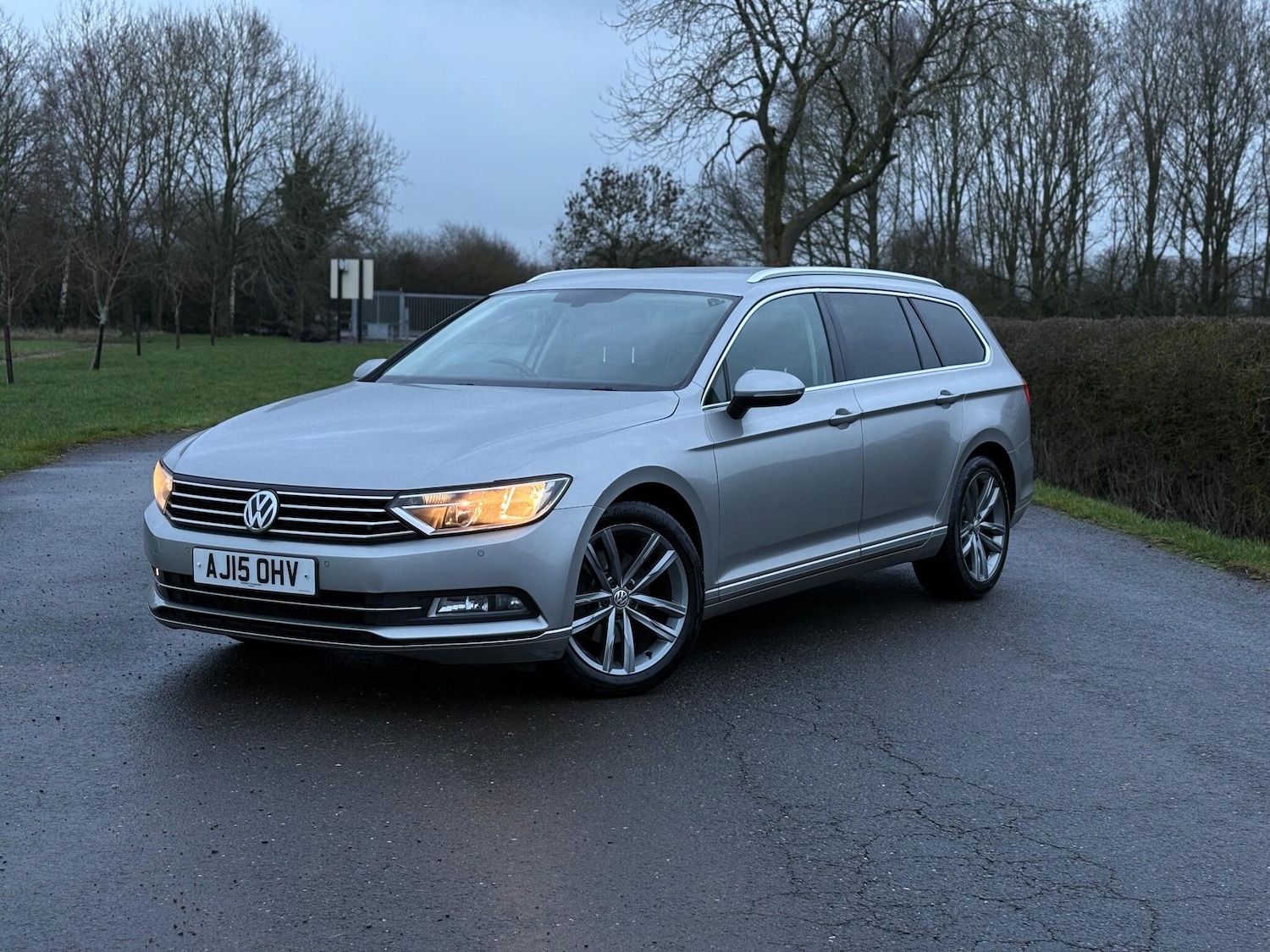 Used Volkswagen Passat 2015 for sale - 77305510: Photo 2