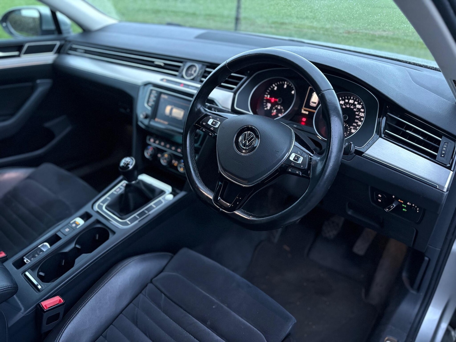 Used Volkswagen Passat 2015 for sale - 77305510: Photo 8