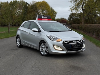 2012 (62) - 1.6 CRDi Blue Drive Style Nav Euro 5 (s/s) 5dr