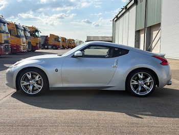 Used Nissan 370 Z 2009 for sale - 78475349: Photo