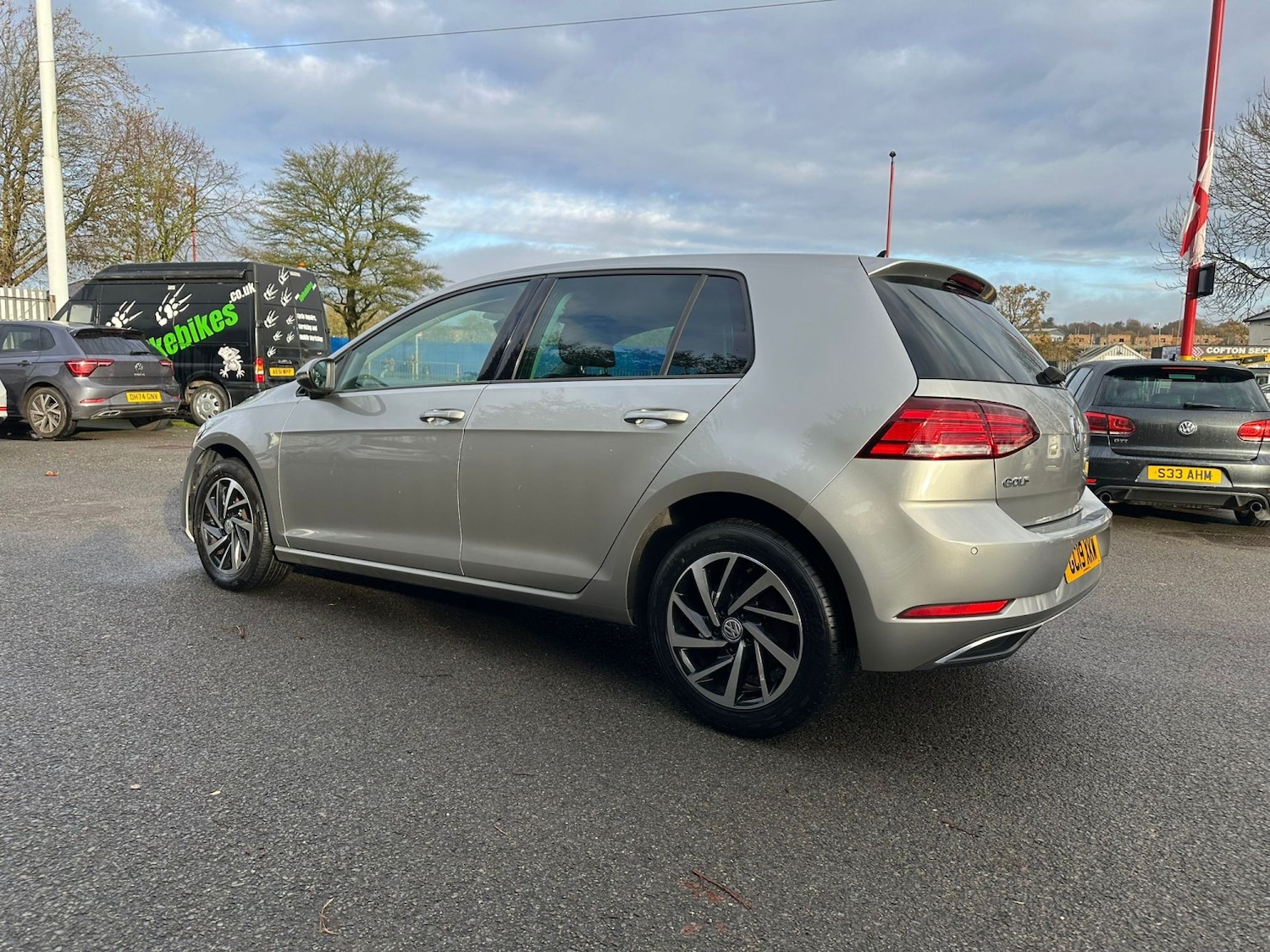 Used Volkswagen Golf 2019 for sale - 76536830: Photo 10