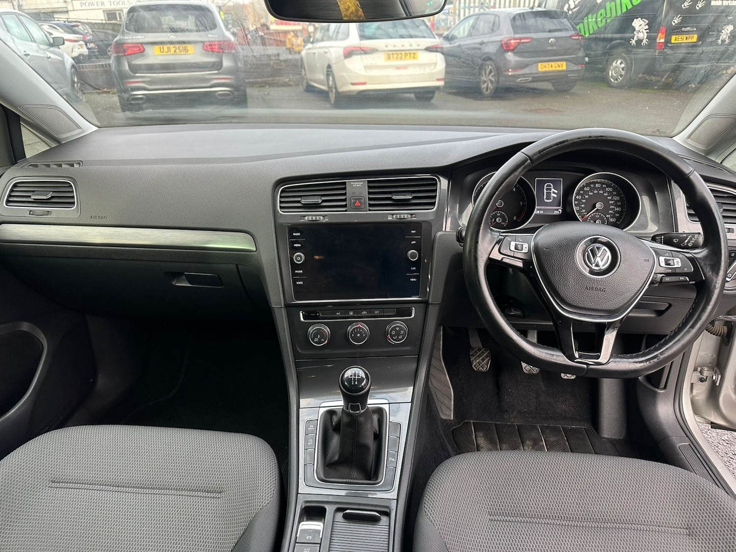 Used Volkswagen Golf 2019 for sale - 76536830: Photo 17