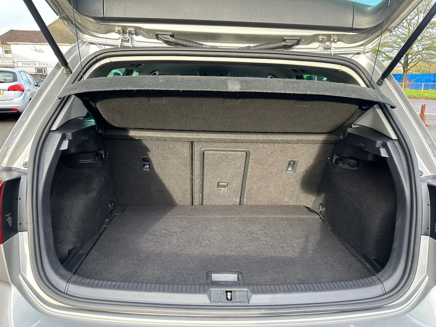 Used Volkswagen Golf 2019 for sale - 76536830: Photo 23