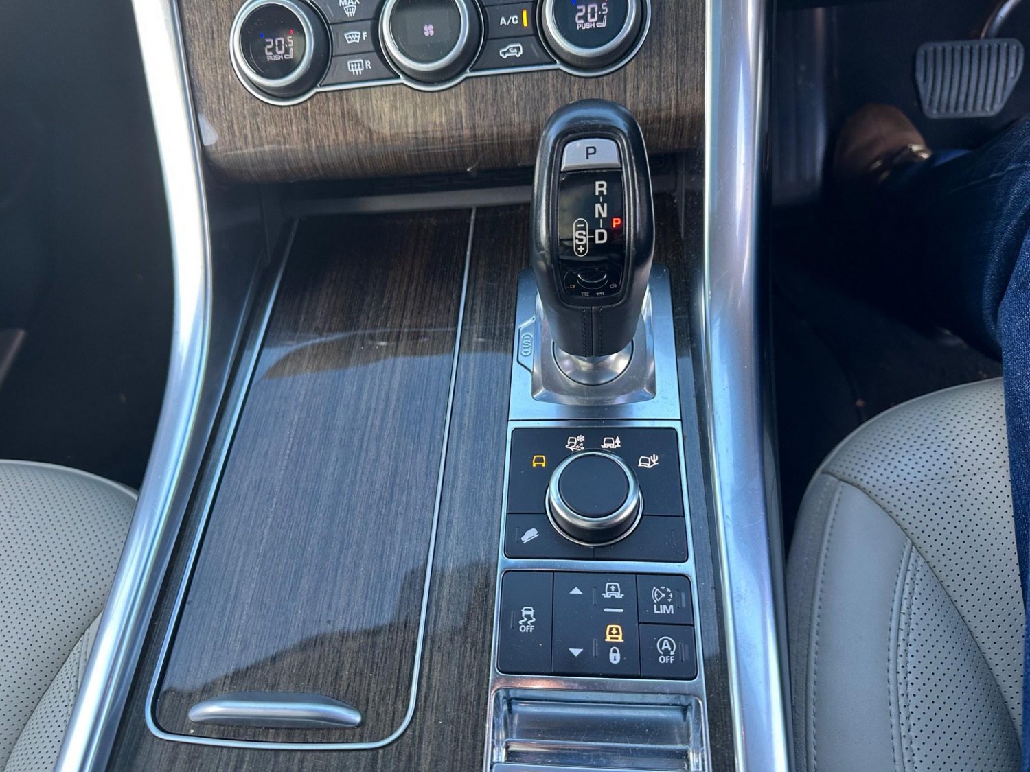 Used Land Rover Range Rover Sport 2017 for sale - 78145904: Photo 17