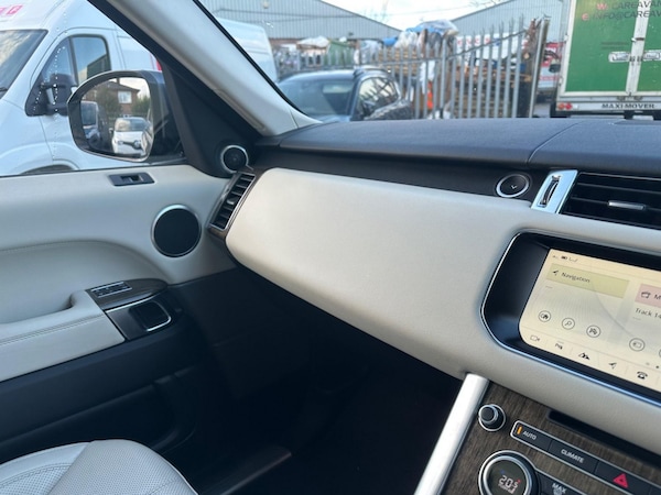 Used Land Rover Range Rover Sport 2017 for sale - 76237269: Photo 20