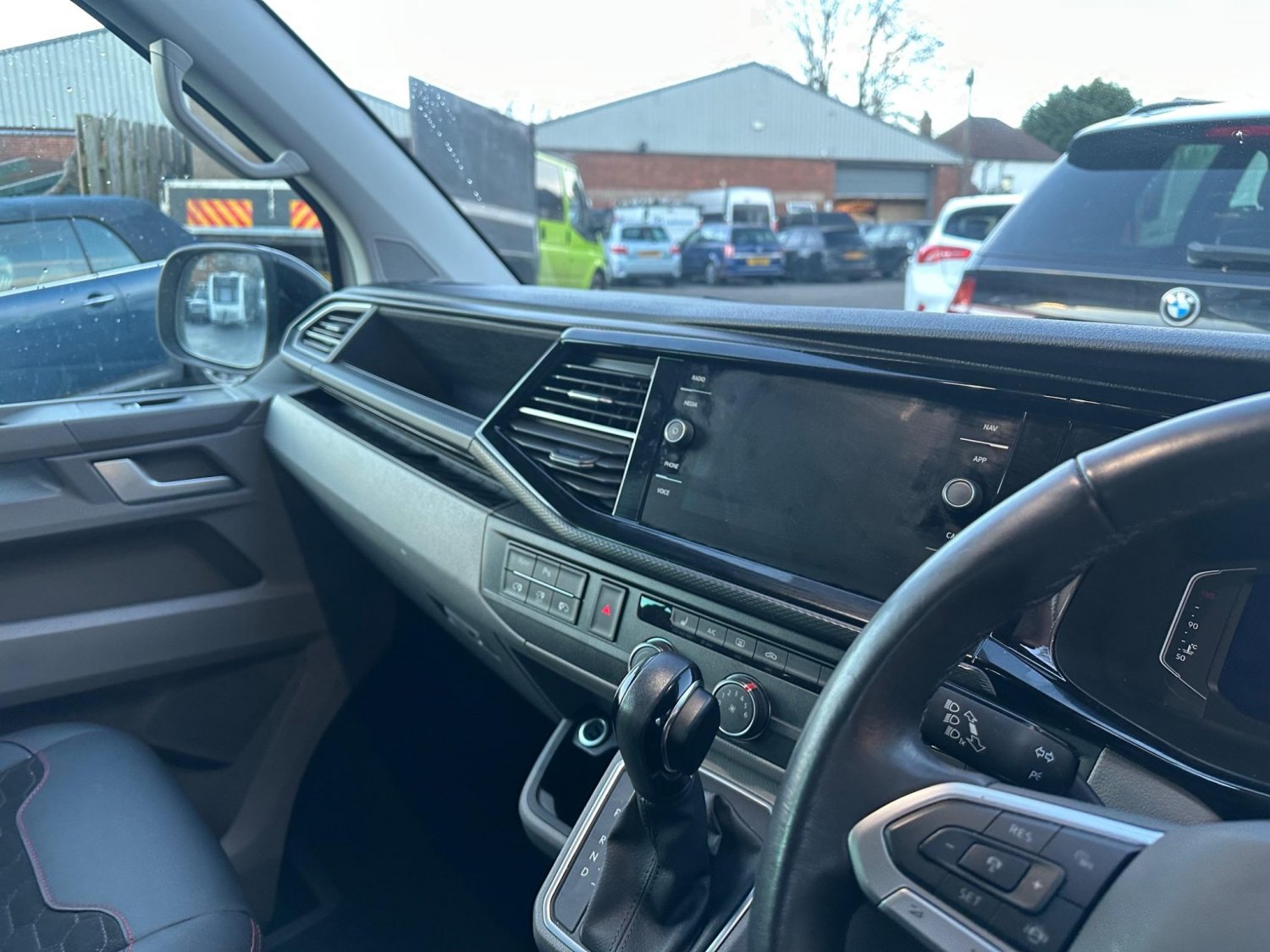 Used Volkswagen Transporter 2023 for sale - 77483720: Photo 63