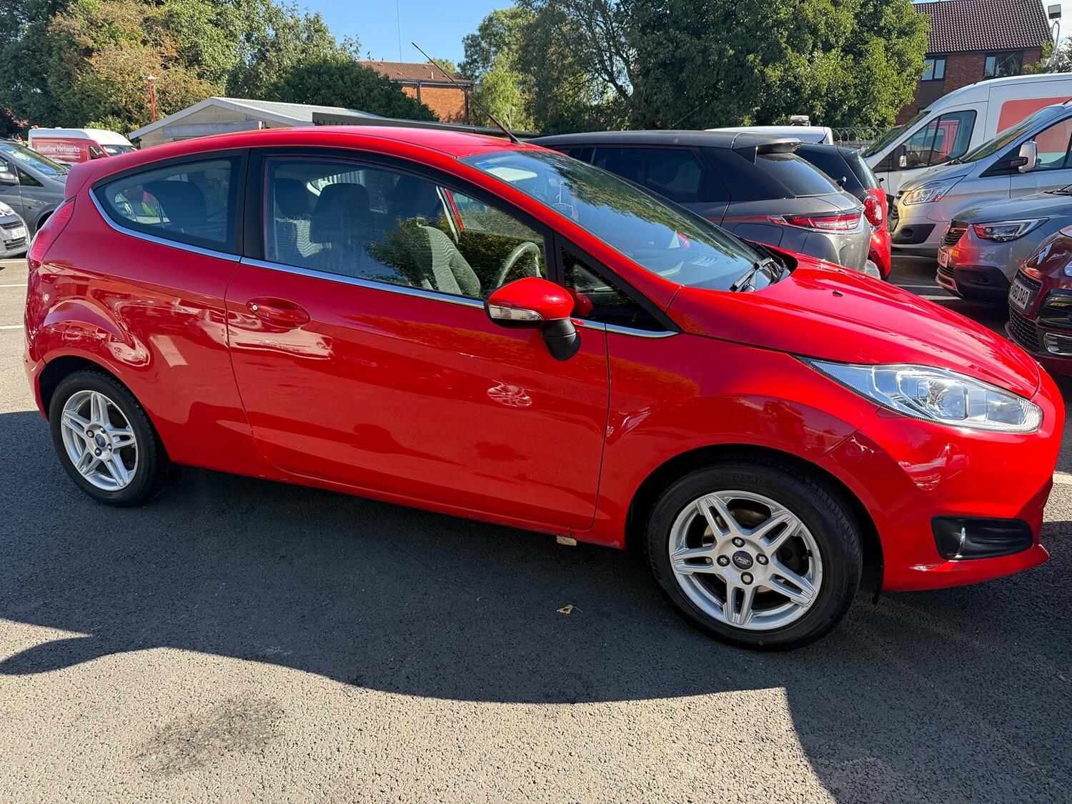 Used Ford Fiesta 2014 for sale - 76257684: Photo 2