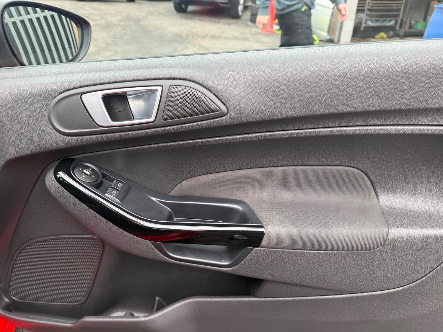 Used Ford Fiesta 2014 for sale - 76257684: Photo 26