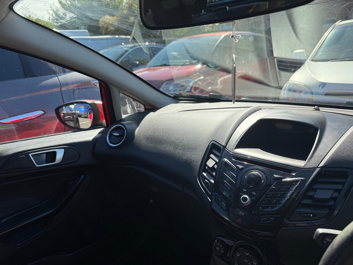 Used Ford Fiesta 2014 for sale - 76257684: Photo 7