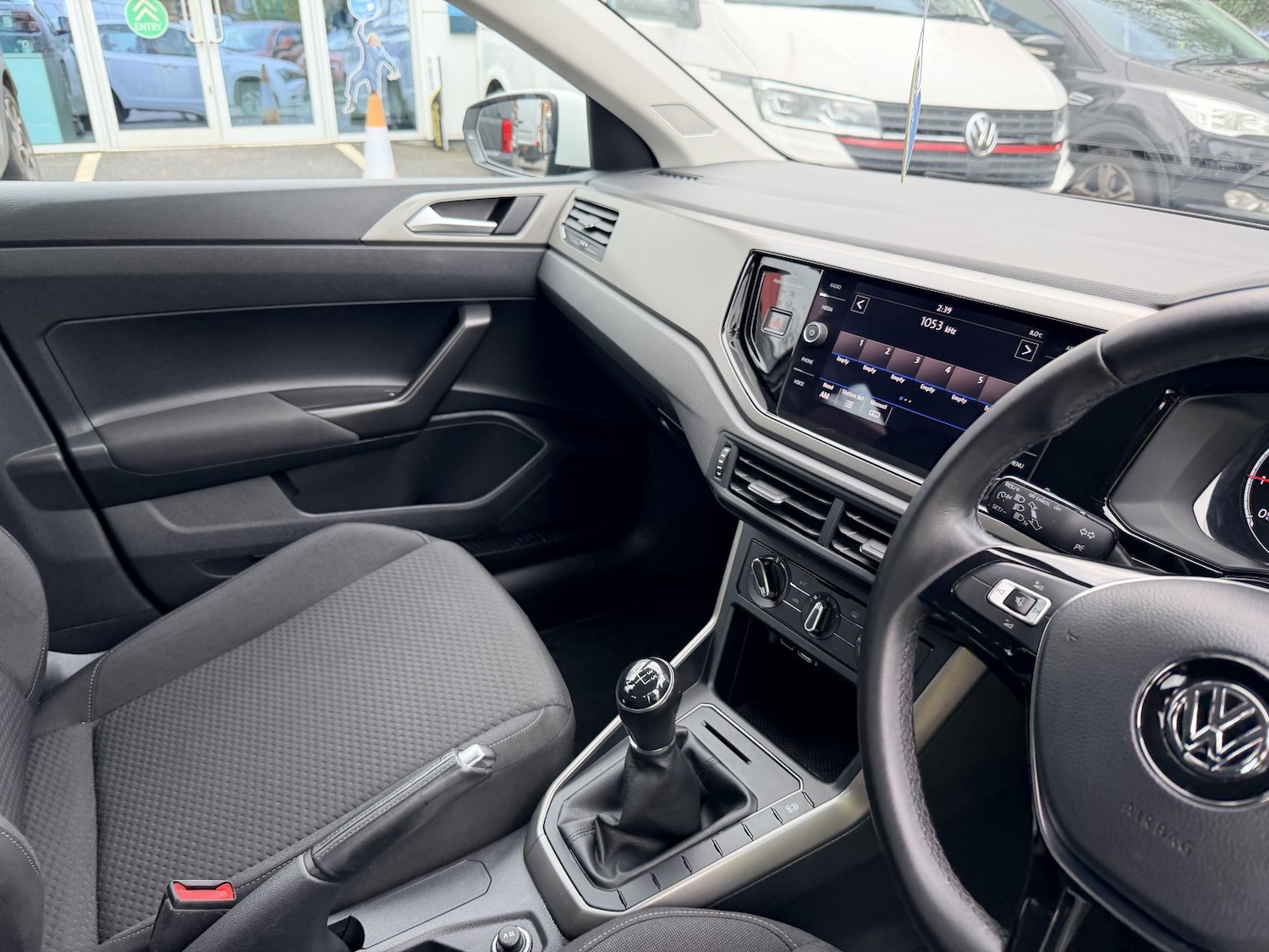 Used Volkswagen Polo 2018 for sale - 77494799: Photo 5