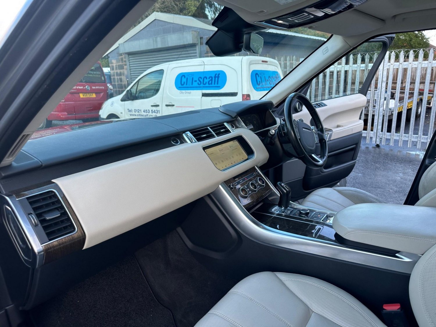 Used Land Rover Range Rover Sport 2017 for sale - 77237142: Photo 26