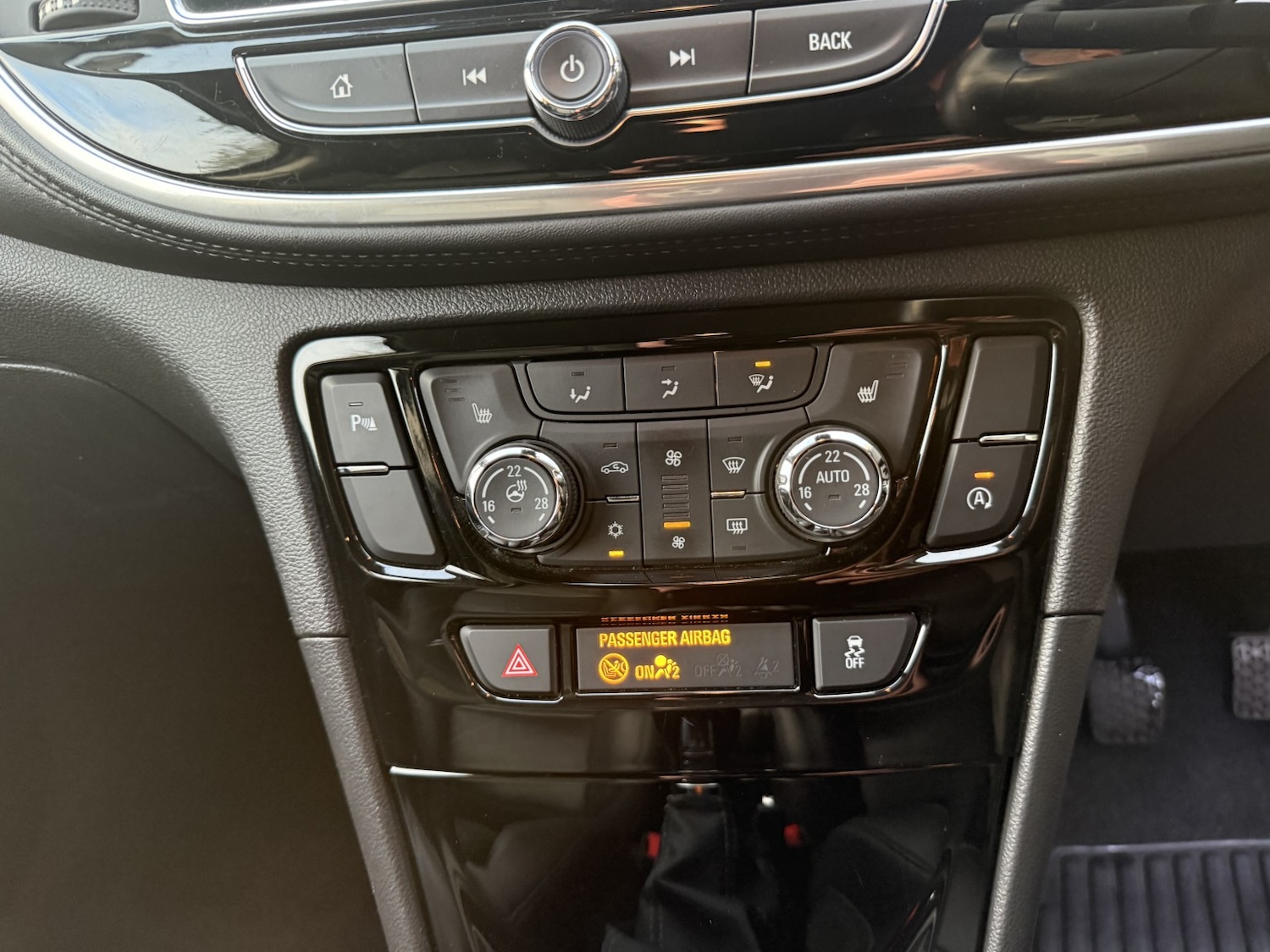 Used Vauxhall Mokka X 2018 for sale - 76769413: Photo 15