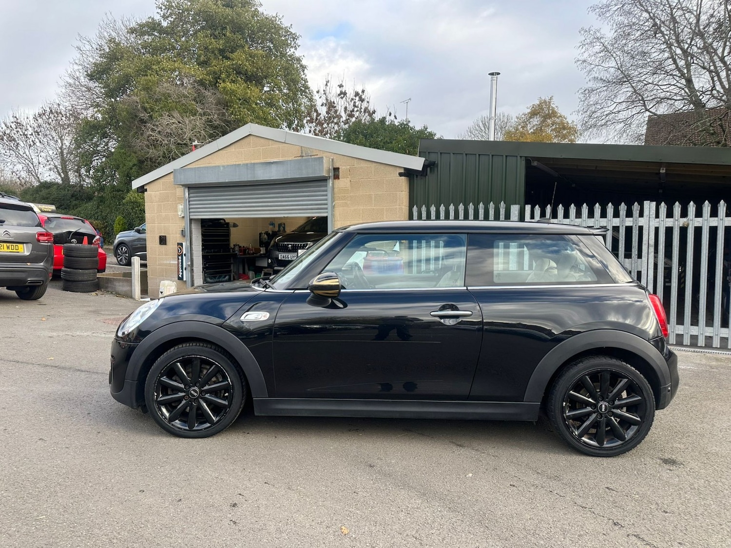 Used MINI Hatch 2017 for sale - 77342613: Photo 3