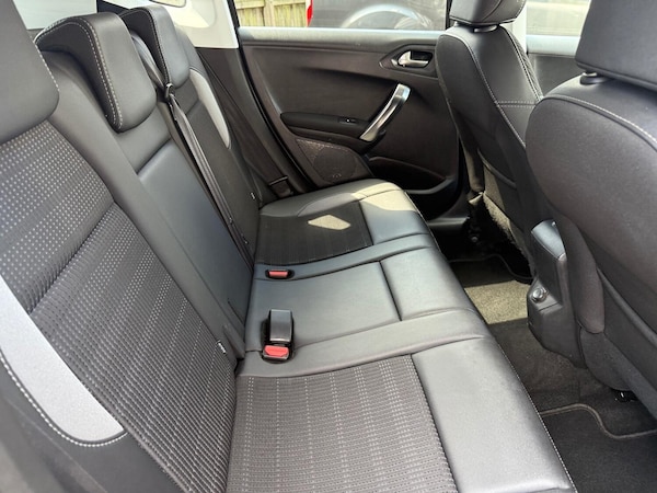 Used Peugeot 2008 2016 for sale - 75490047: Photo 15