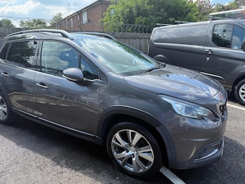 Used Peugeot 2008 2016 for sale - 75490047: Photo