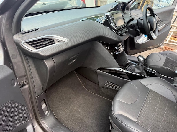Used Peugeot 2008 2016 for sale - 75490047: Photo 6