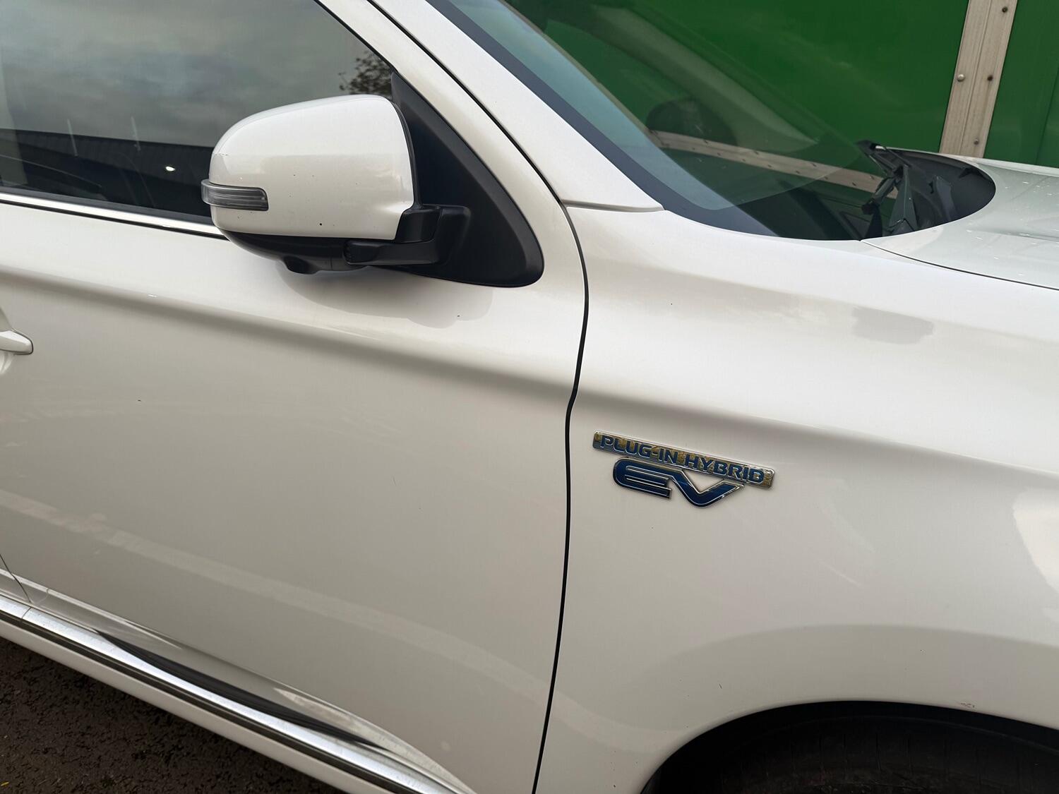 Used Mitsubishi Outlander 2018 for sale - 76769405: Photo 2