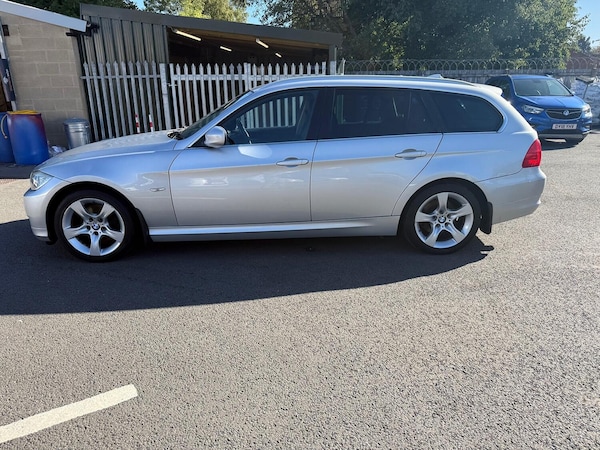 Used BMW 3 Series 2011 for sale - 76186724: Photo 4
