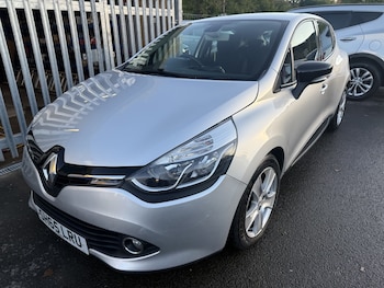 Used Renault Clio 2015 for sale - 76699230: Photo