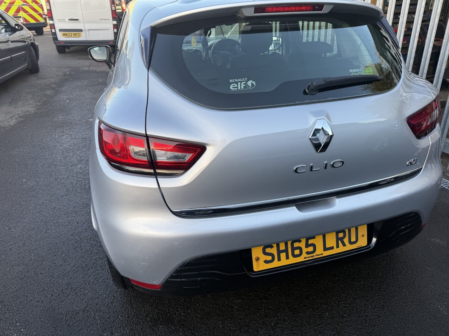 Used Renault Clio 2015 for sale - 76699230: Photo 7