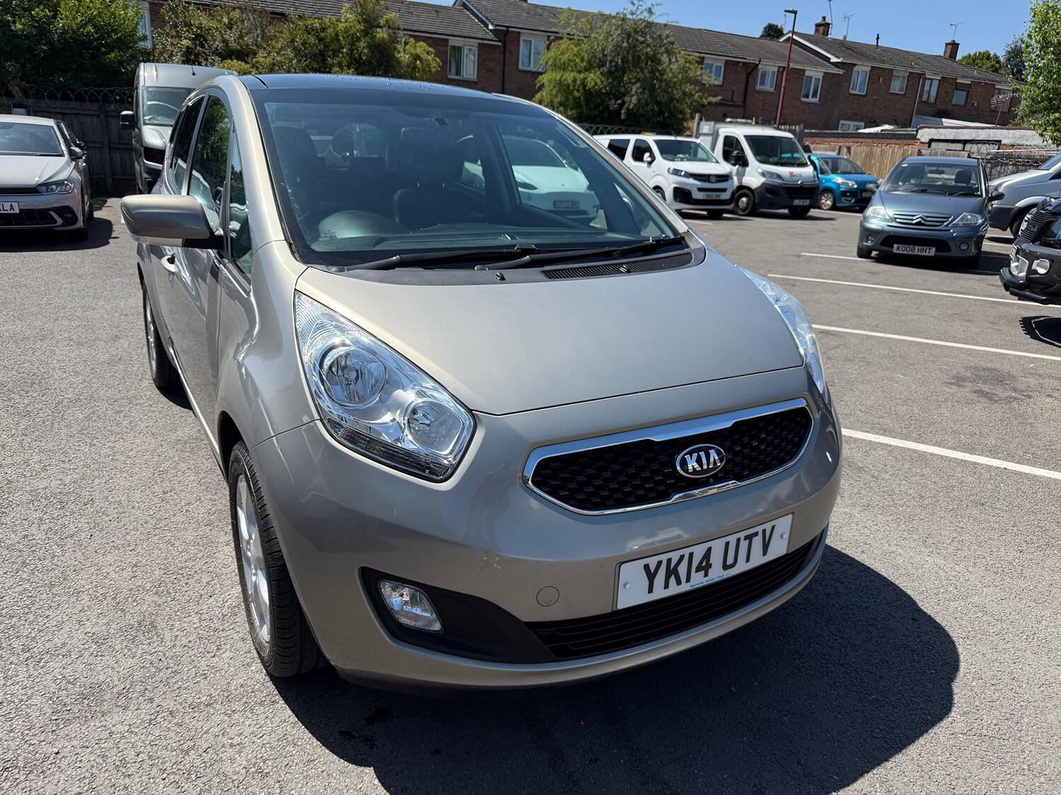 Used Kia Venga 2014 for sale - 76769342: Photo 2
