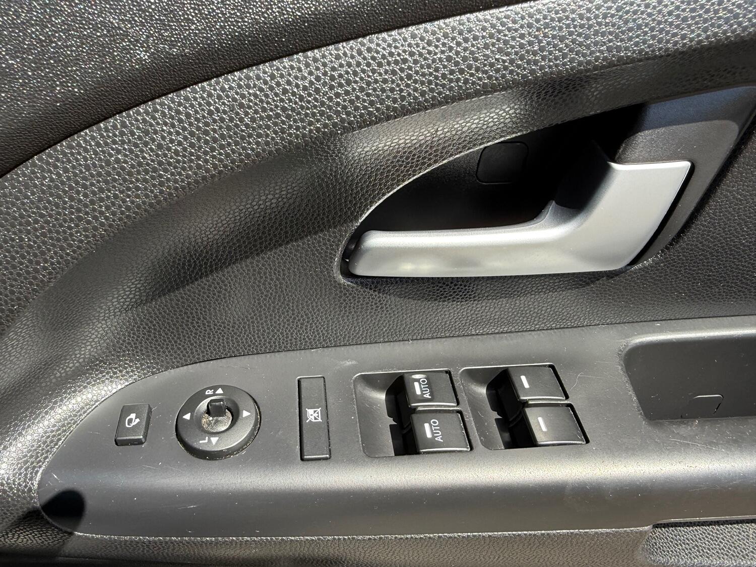 Used Kia Venga 2014 for sale - 76769342: Photo 23