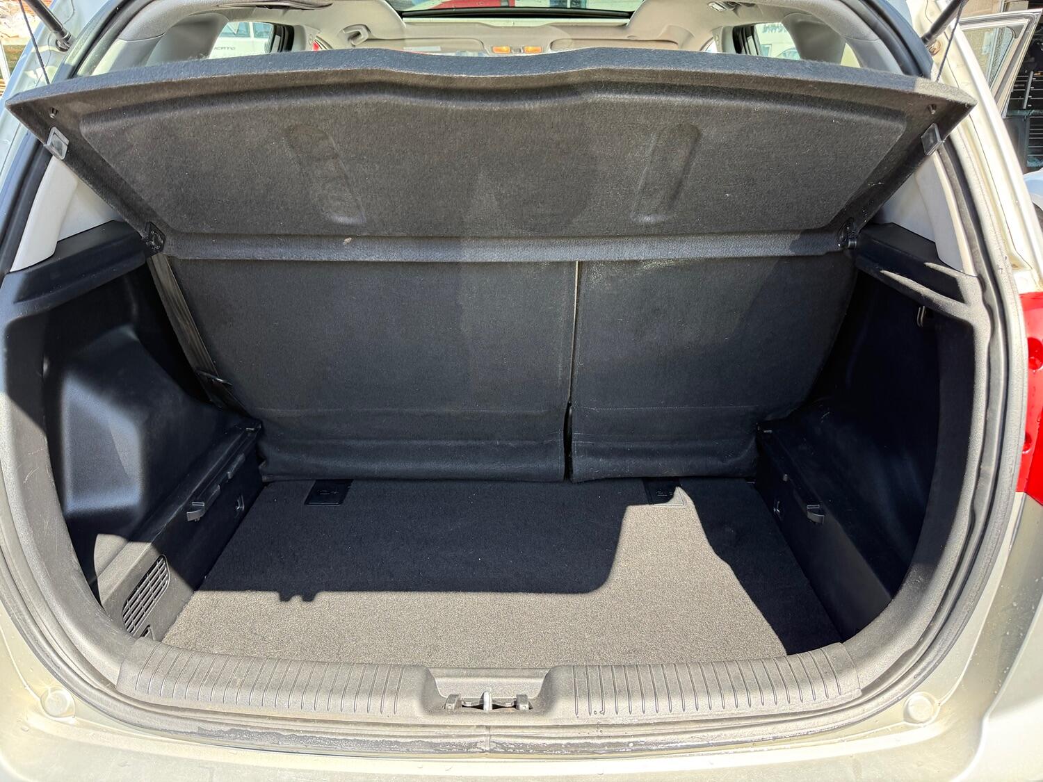 Used Kia Venga 2014 for sale - 76769342: Photo 27