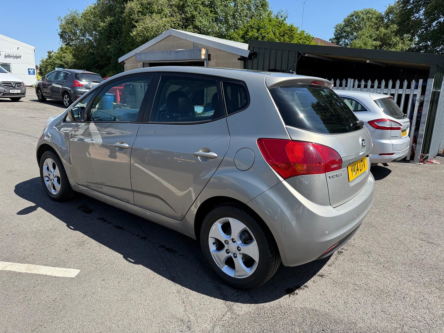 Used Kia Venga 2014 for sale - 76769342: Photo 5