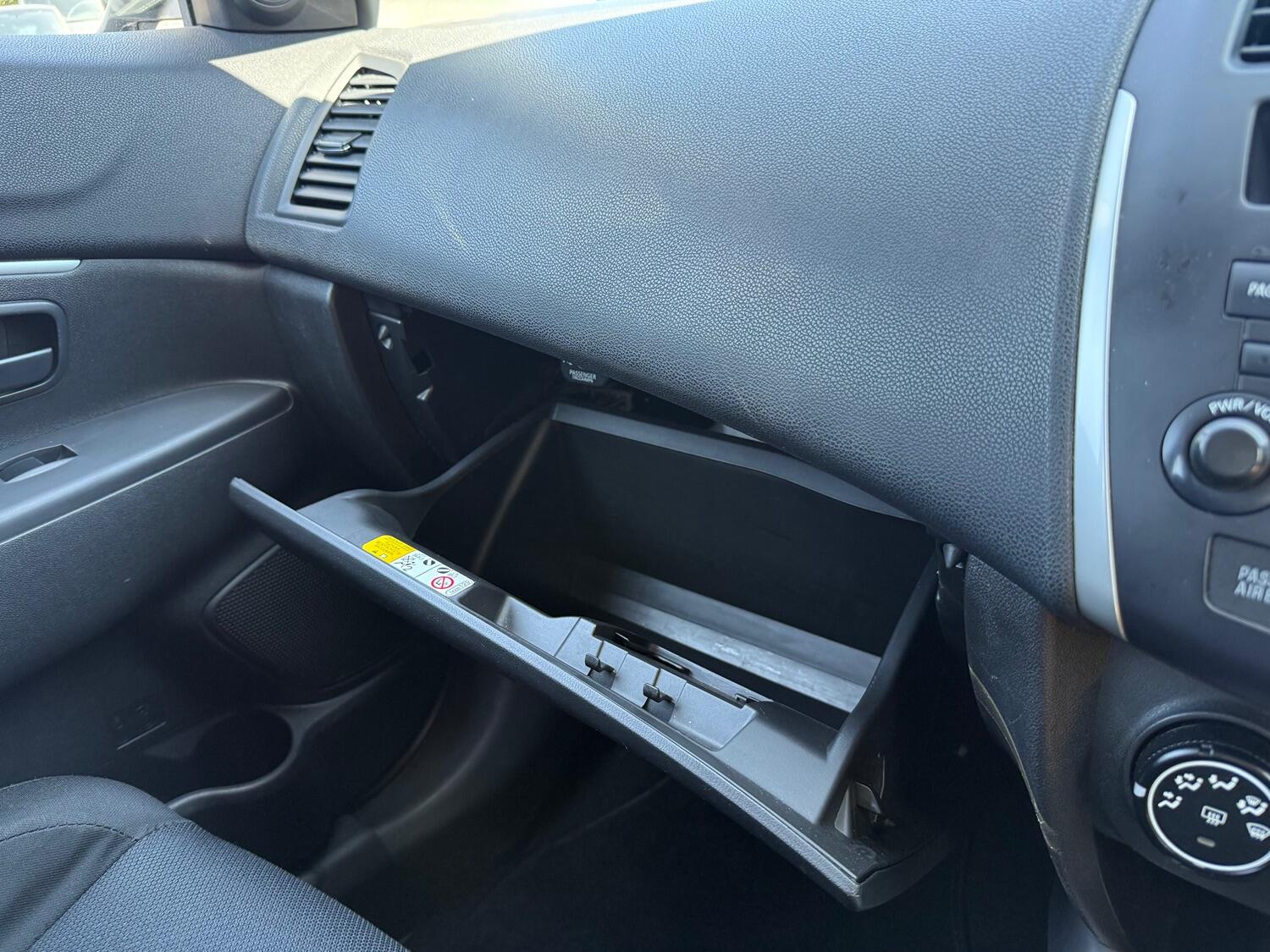 Used Kia Venga 2014 for sale - 76769342: Photo 9