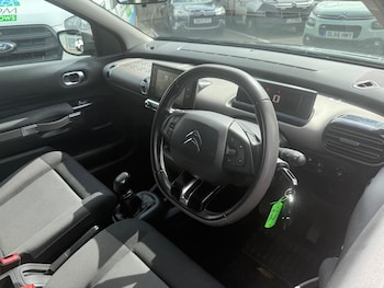 Used Renault Zoe 2016 for sale - 75399475: Photo