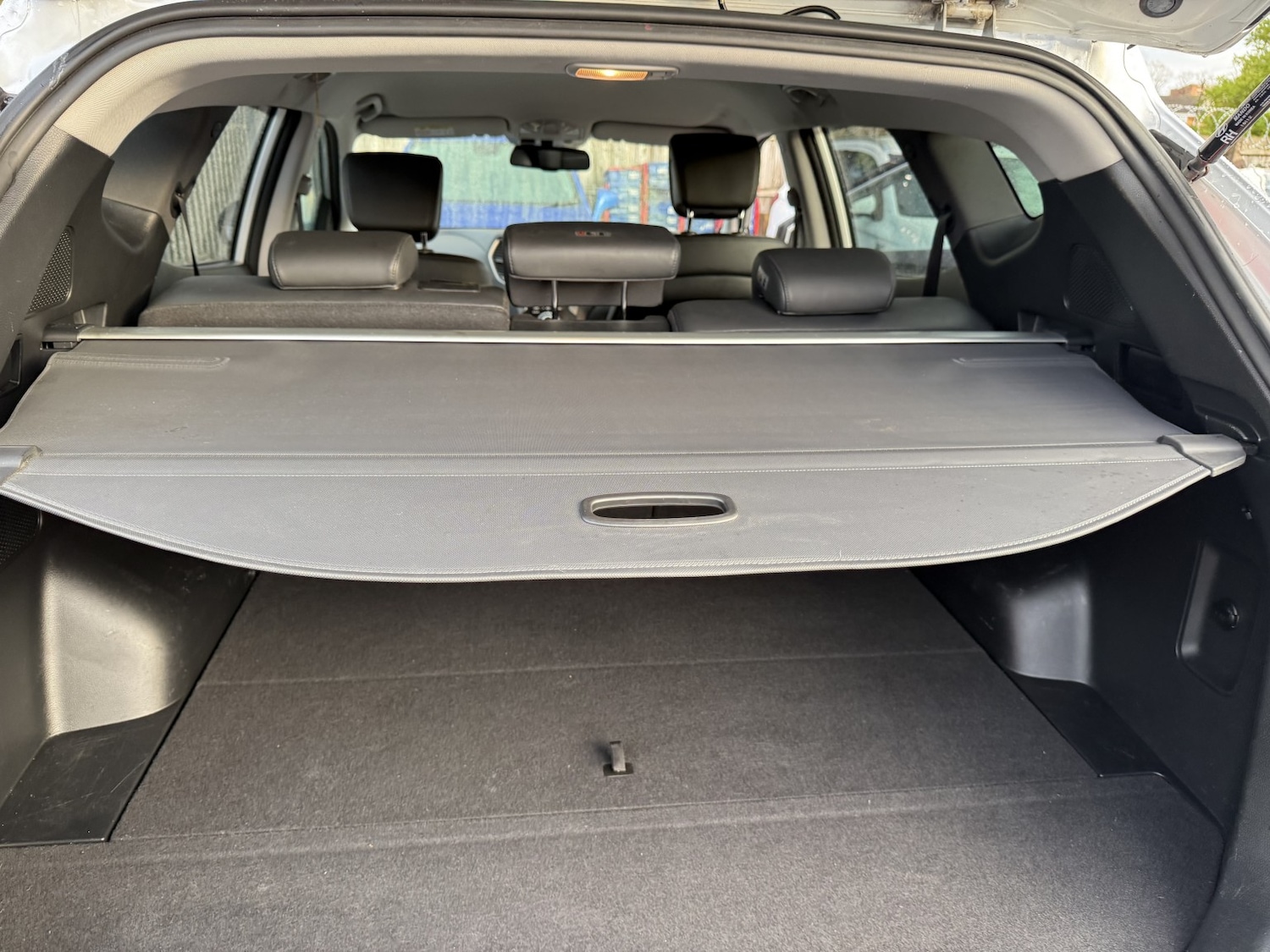 Used Hyundai Santa Fe 2017 for sale - 76687247: Photo 31