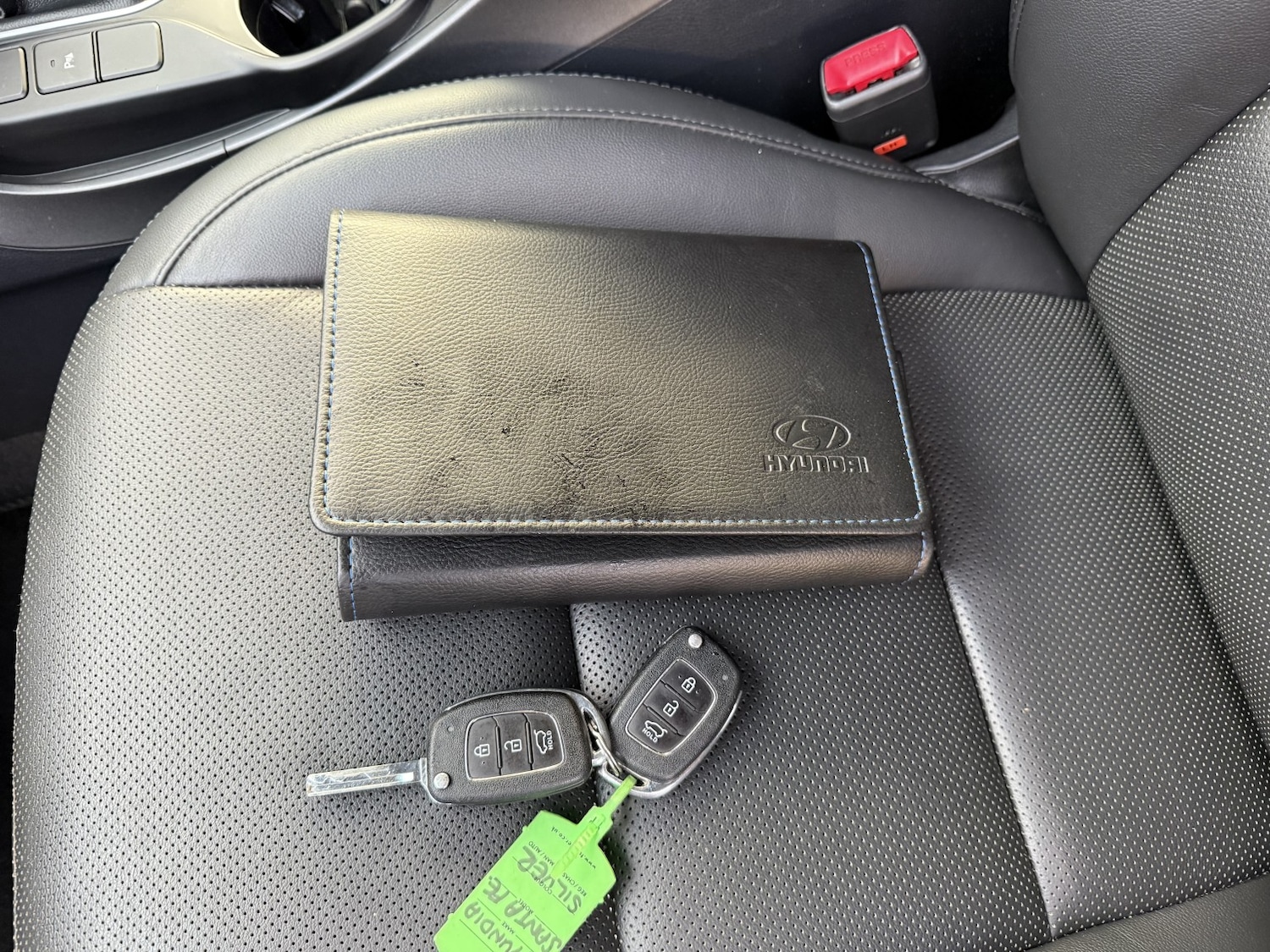 Used Hyundai Santa Fe 2017 for sale - 76687247: Photo 34