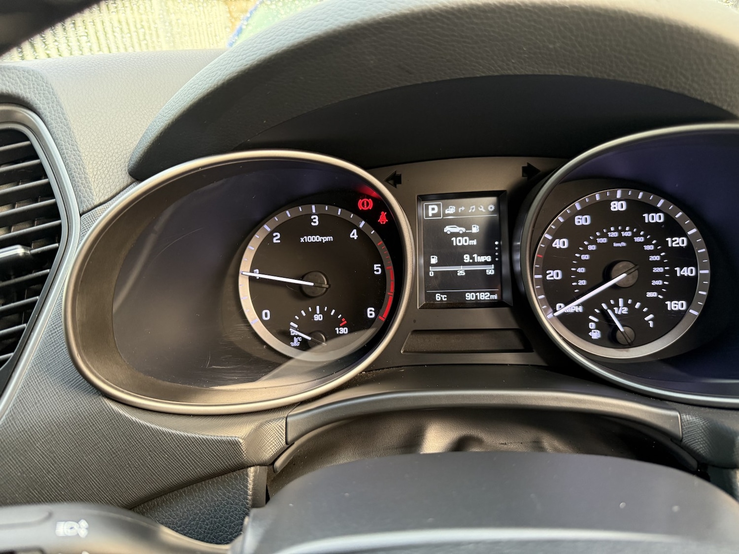 Used Hyundai Santa Fe 2017 for sale - 76687247: Photo 35