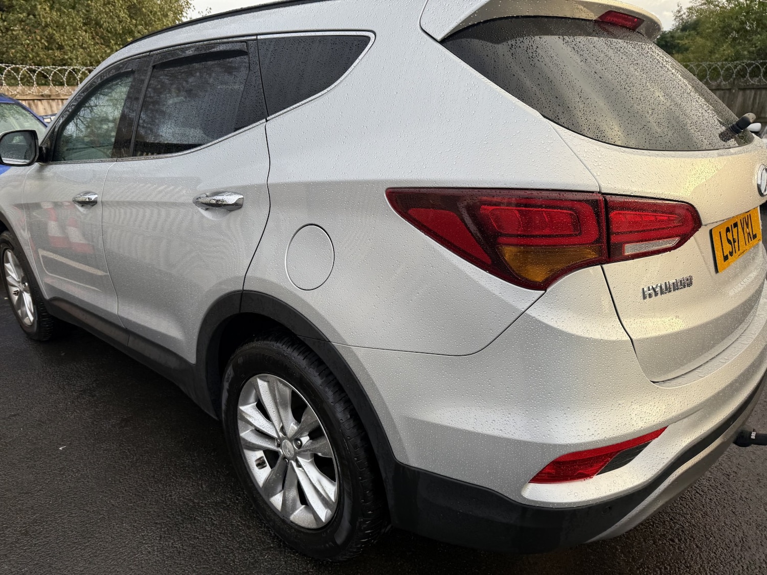 Used Hyundai Santa Fe 2017 for sale - 76687247: Photo 9