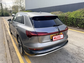 Used Audi e-tron 2020 for sale - 78637506: Photo