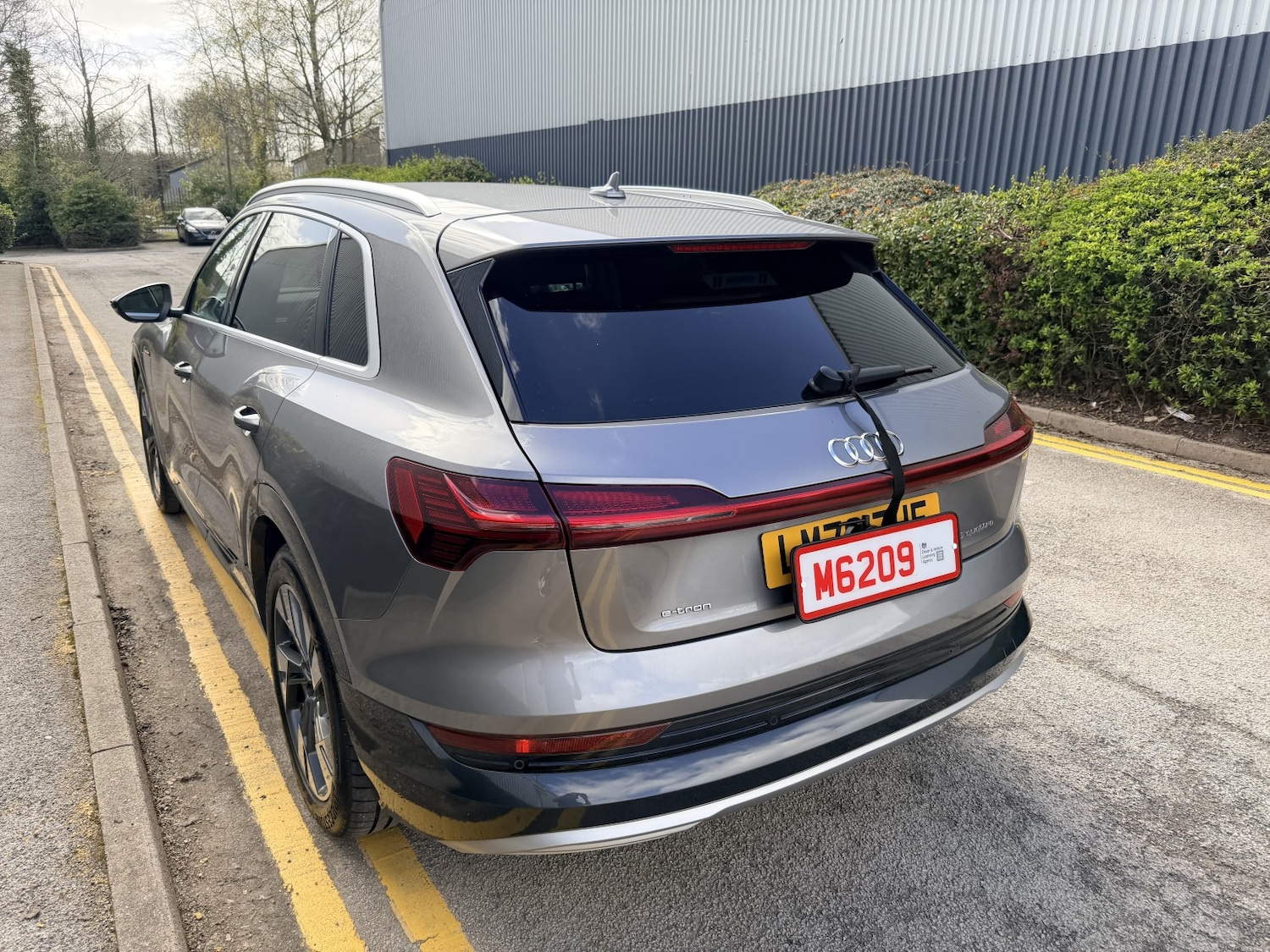 Used Audi e-tron 2020 for sale - 78084401: Photo 2