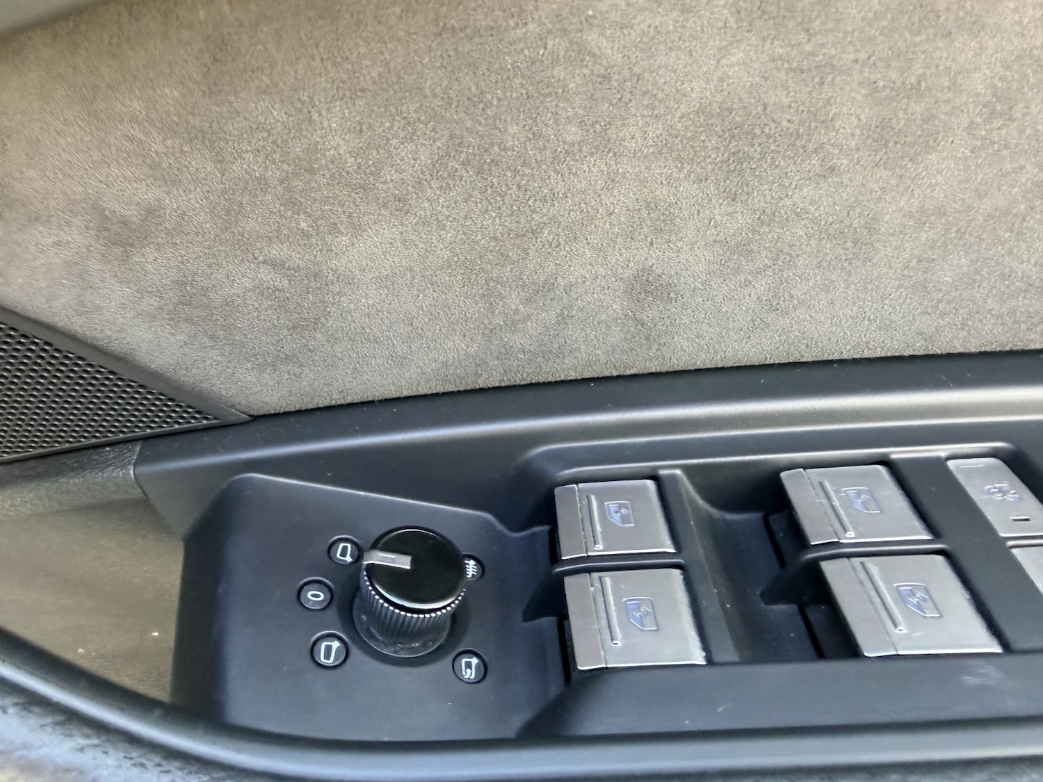 Used Audi e-tron 2020 for sale - 78084401: Photo 25