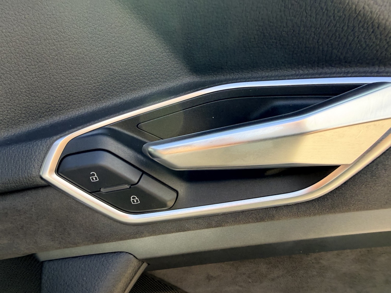 Used Audi e-tron 2020 for sale - 78084401: Photo 28