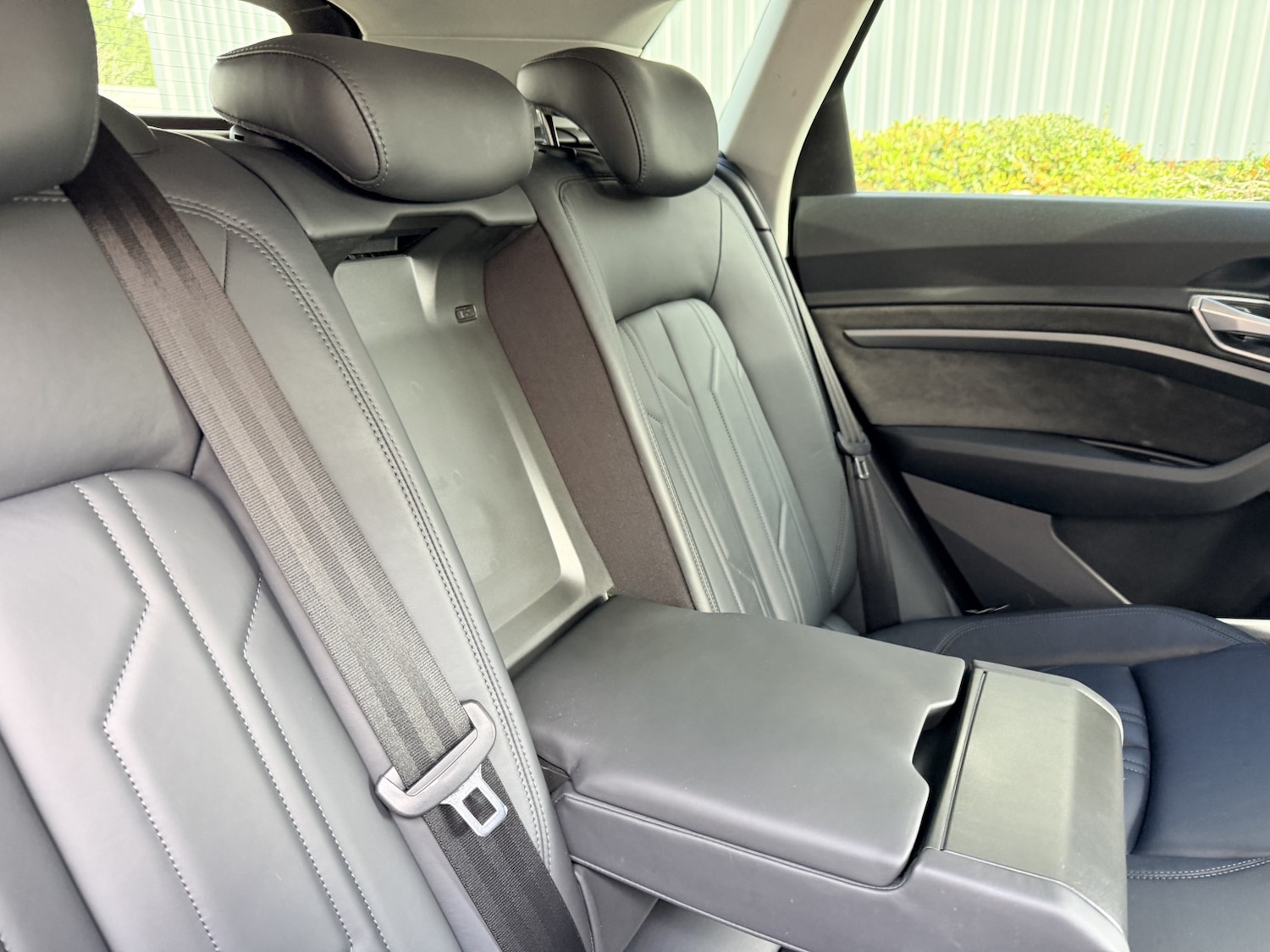 Used Audi e-tron 2020 for sale - 78084401: Photo 34