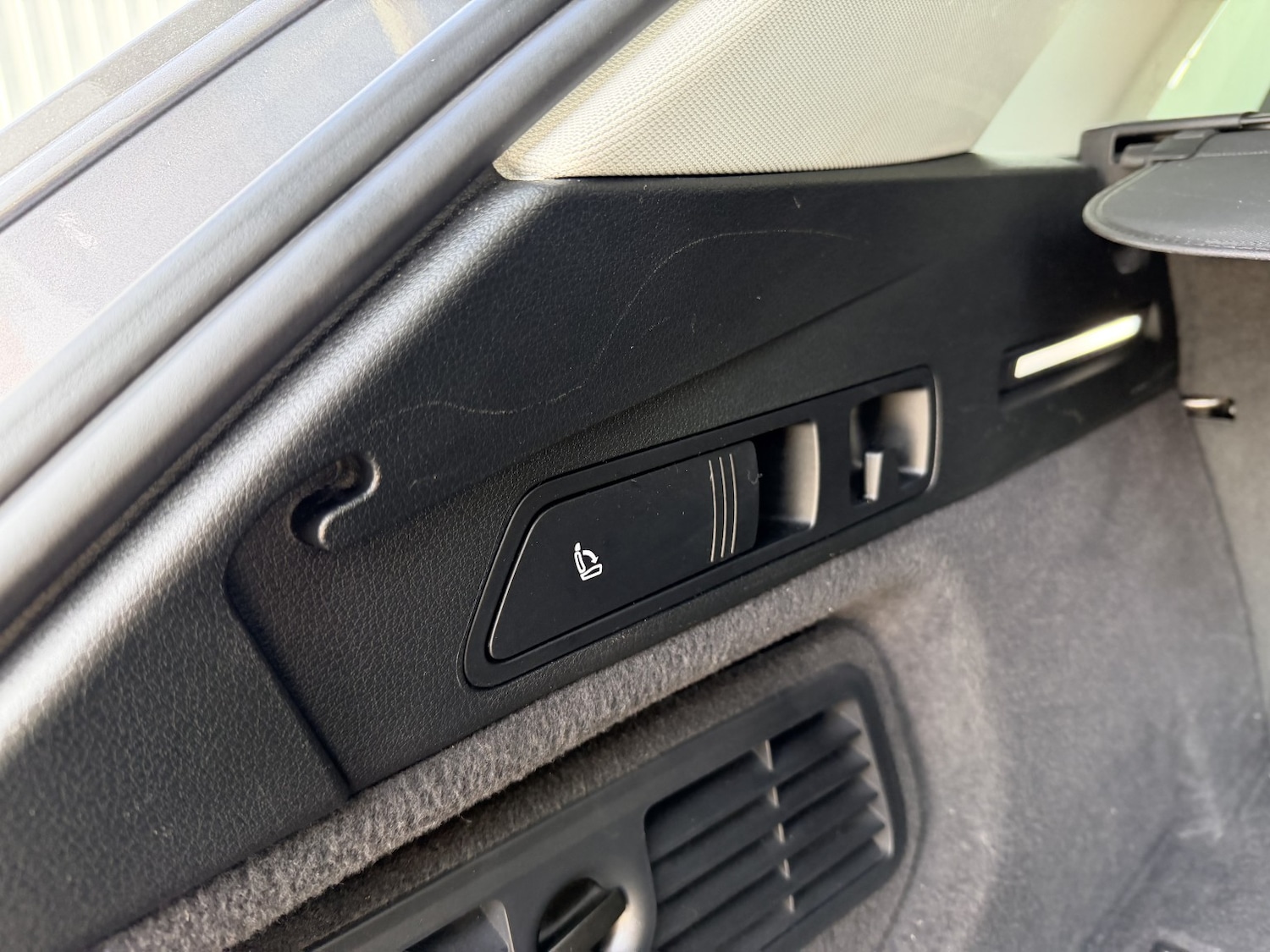 Used Audi e-tron 2020 for sale - 78084401: Photo 35