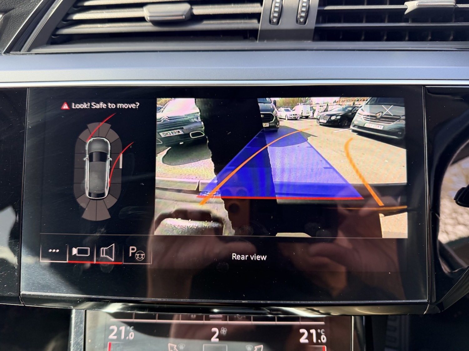 Used Audi e-tron 2020 for sale - 78084401: Photo 44