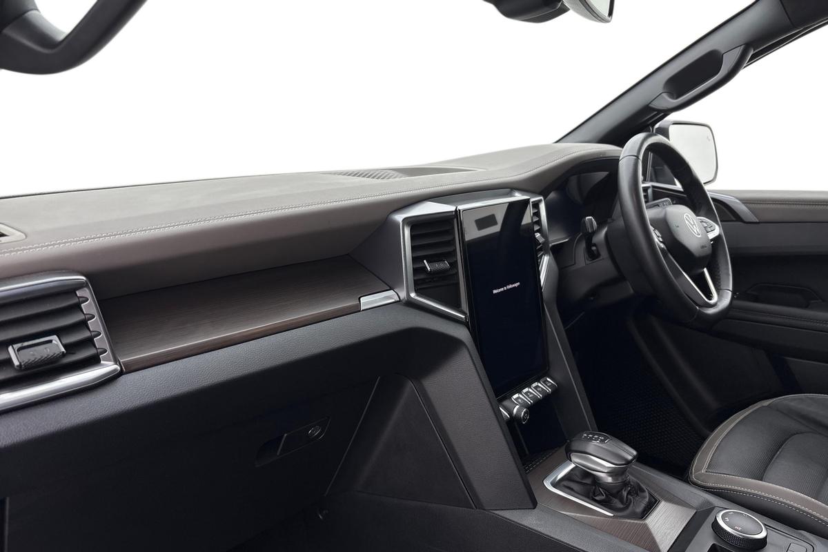 Used Volkswagen Amarok 2024 for sale - 78151914: Photo 2