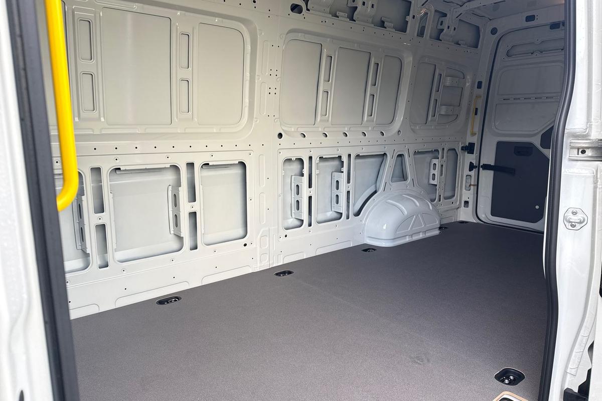 Used Volkswagen Crafter 2025 for sale - 77057725: Photo 8