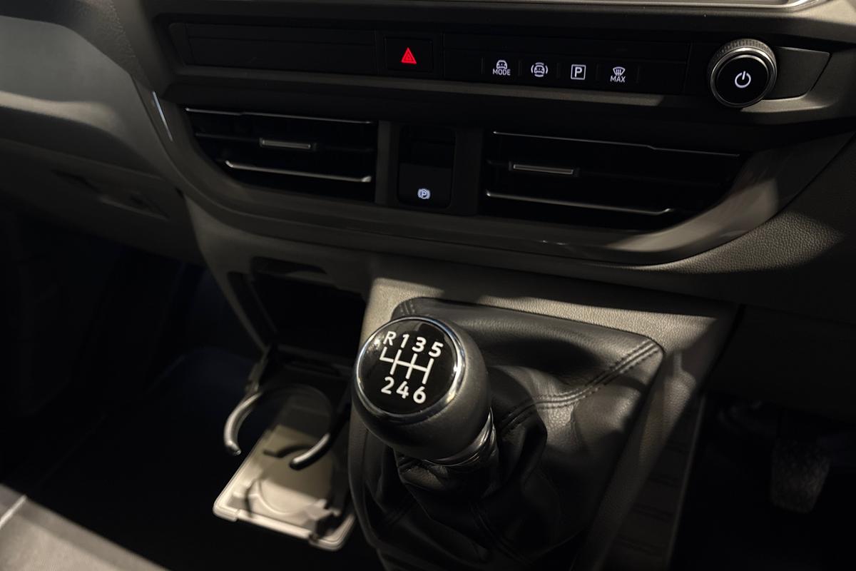 Used Volkswagen Transporter 2025 for sale - 76760646: Photo 24