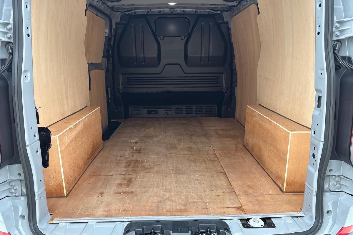 Used Volkswagen Transporter 2025 for sale - 76680420: Photo 12