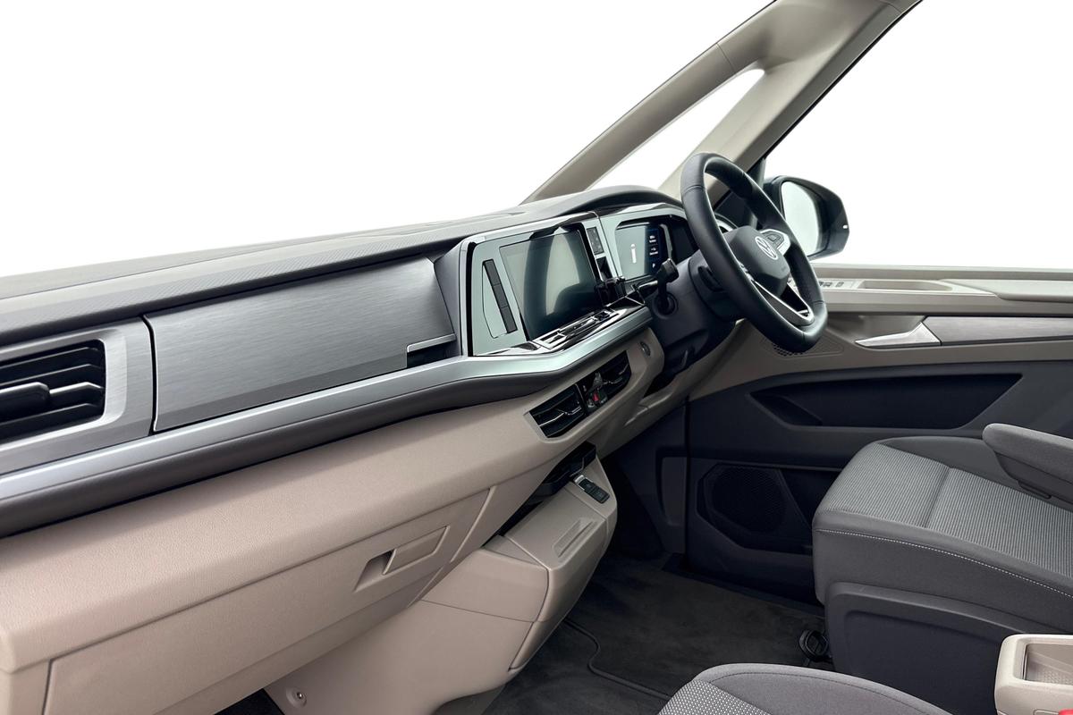 Used Volkswagen Multivan 2025 for sale - 76679590: Photo 2