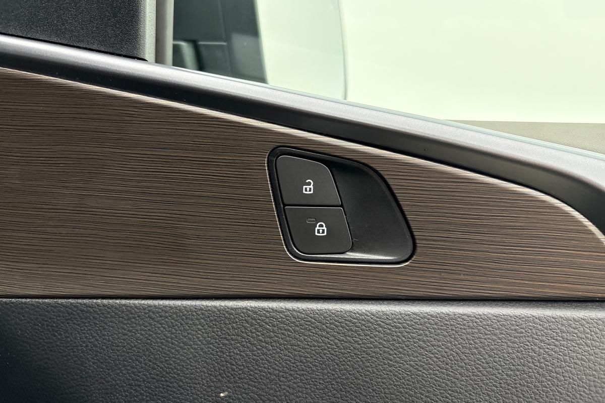 Used Volkswagen Amarok 2024 for sale - 77532998: Photo 21