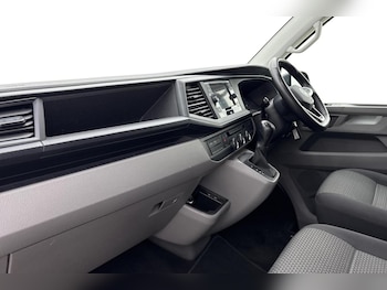 Used Volkswagen Transporter 2021 for sale - 77533272: Photo